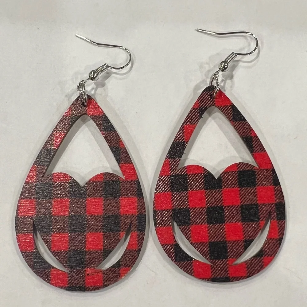 Earrings Valentines Day wooden plaid‎ heart dangle lightweight colorful new